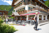l'hôtel et sa terrasse