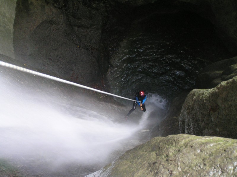 800x600-141635-pa201533canyoning-154187