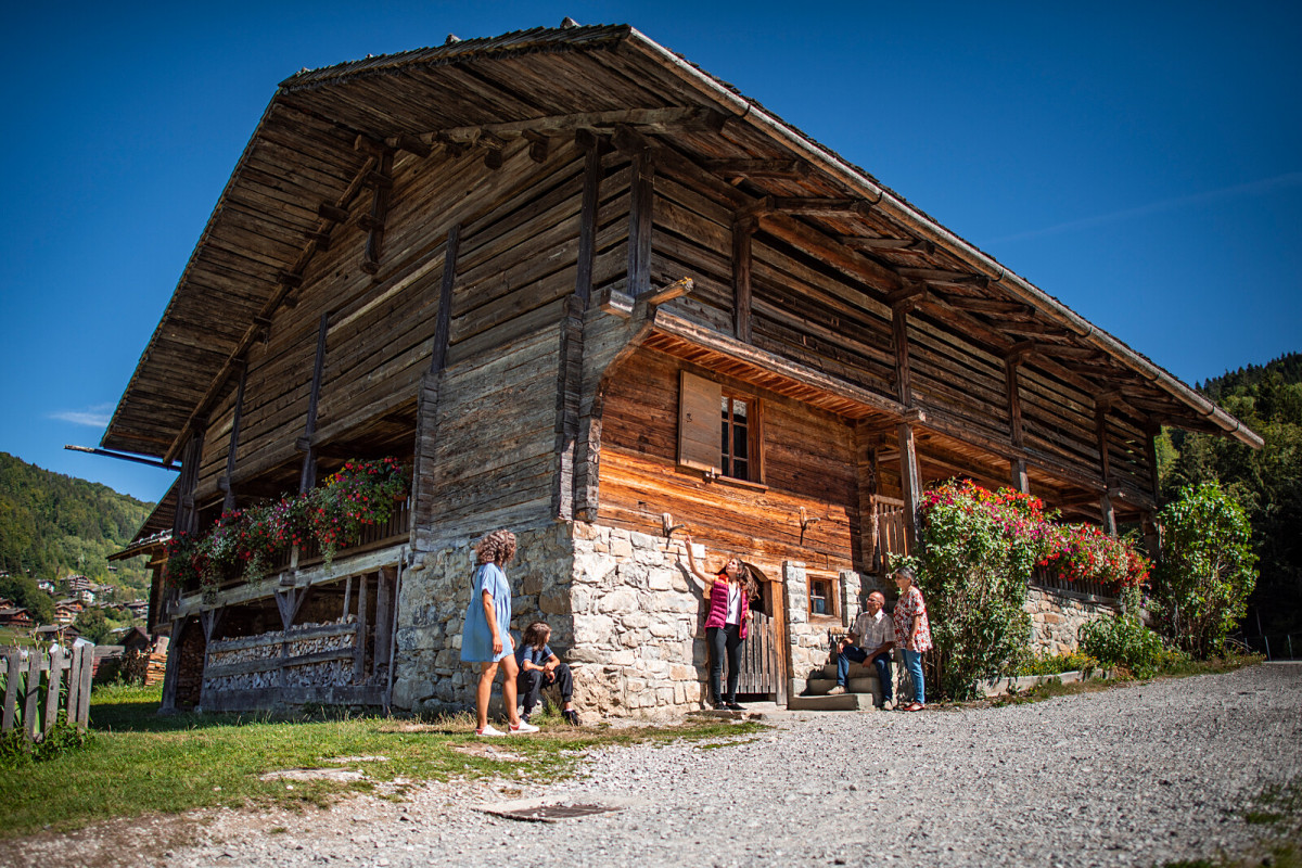 e20-maison-du-patrimoine-t-vattard-le-grand-bornand-tourisme-165-jpg-1600px-1044465