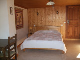 Chalbre lit double/Bedroom with a double bed-Fontaine-Le Grand-Bornand