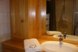 Salle de bain/ Bathroom -Chez Hudry Laurent - Le Grand-Bornand