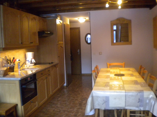 Cuisine et salle à manger/Kitchen and dining room-Plein Sud D n°12-Le Grand-Bornand