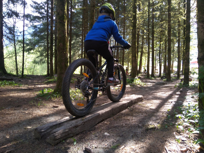 vtt-biker-3755830